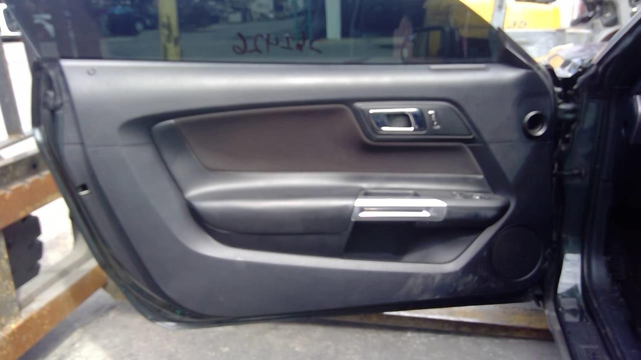 Vehicle/108946_04.jpg