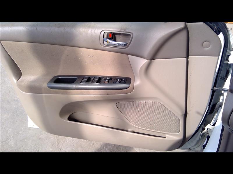 Vehicle/60825_06.jpg