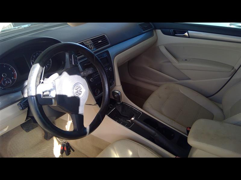 Vehicle/66832_04.jpg