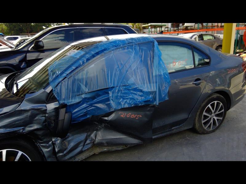 Vehicle/70854_08.jpg