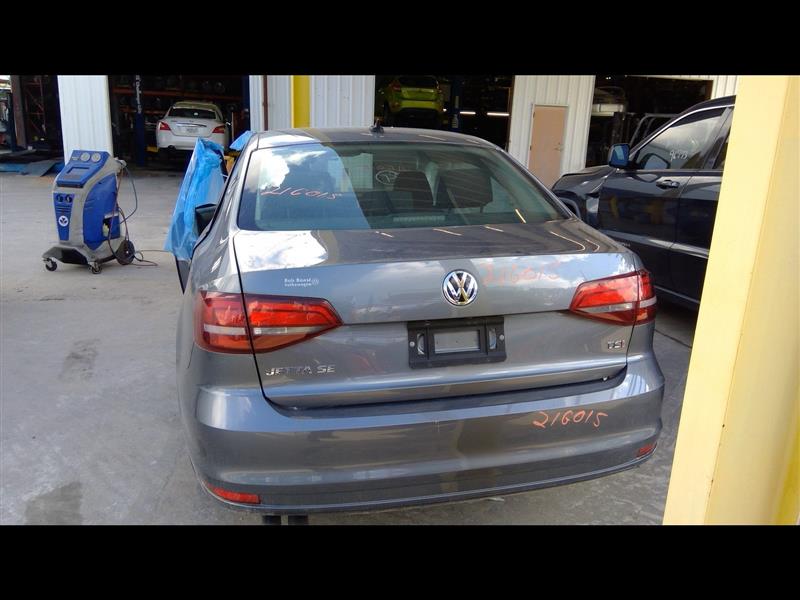 Vehicle/70854_10.jpg