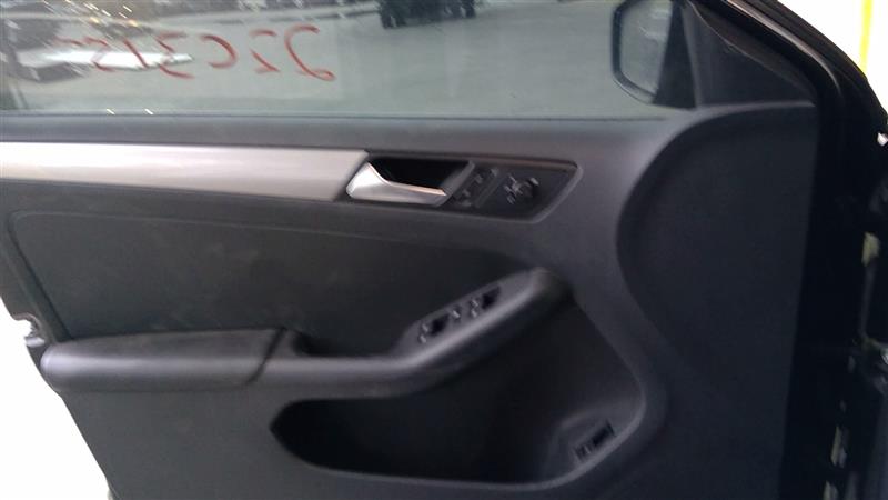 Vehicle/75620_04.jpg