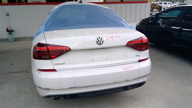 Vehicle/77120_11.jpg