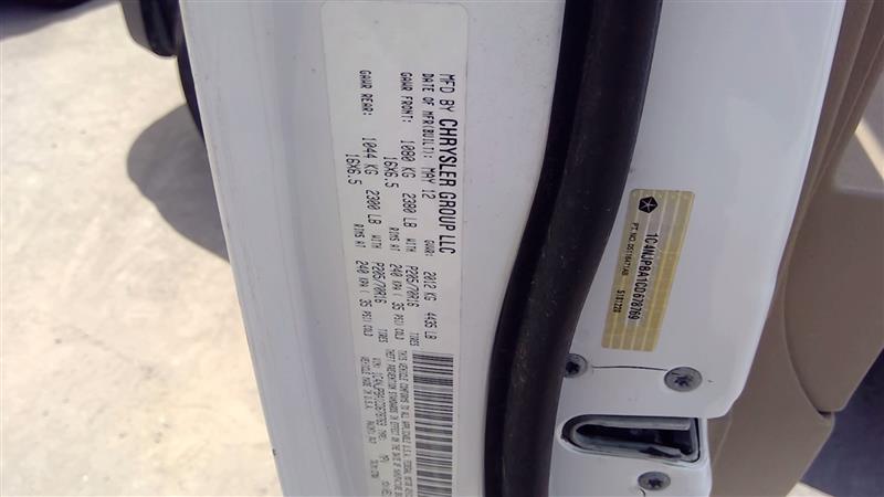 Vehicle/77192_05.jpg