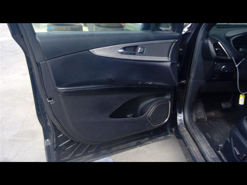 Vehicle/88937_04.jpg