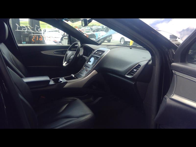 Vehicle/88937_07.jpg