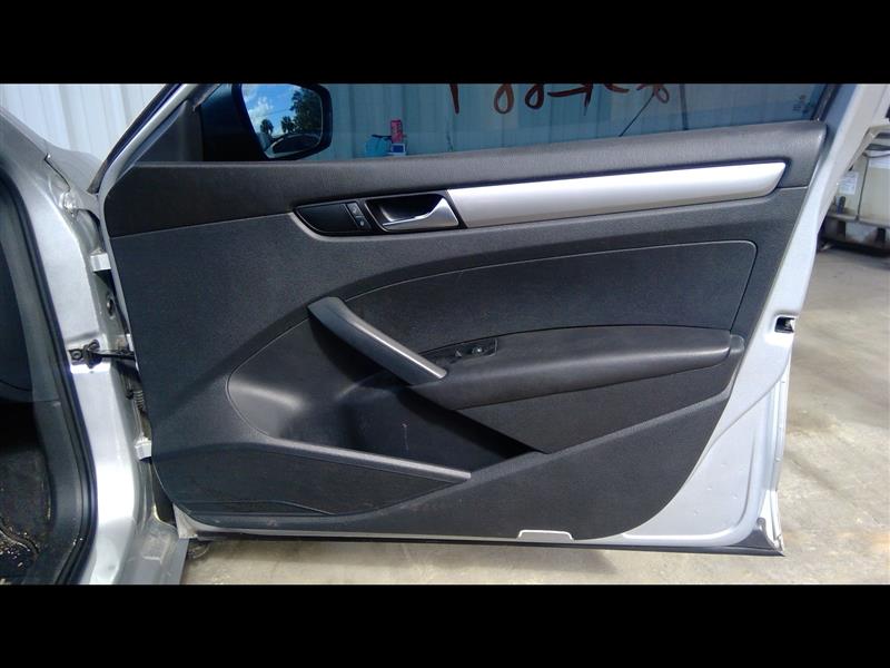 Vehicle/89816_06.jpg