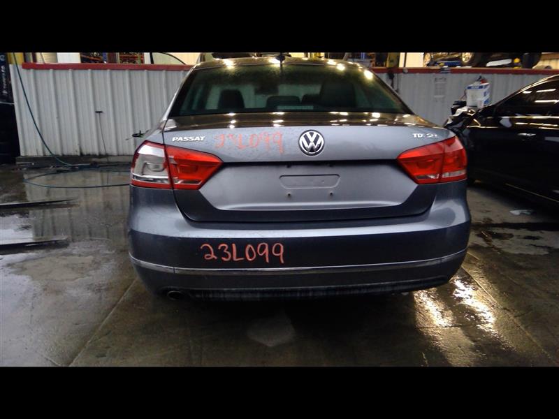 Vehicle/90504_12.jpg