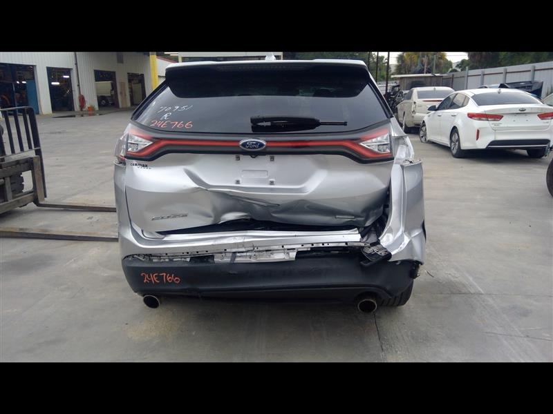 Vehicle/93304_12.jpg