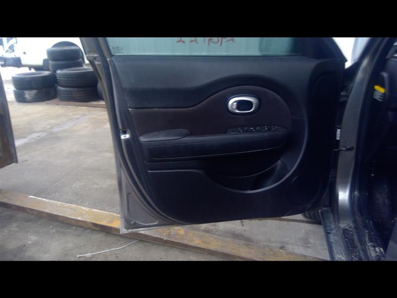 Vehicle/94371_04.jpg