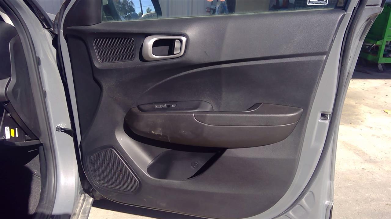 Vehicle/96858_06.jpg