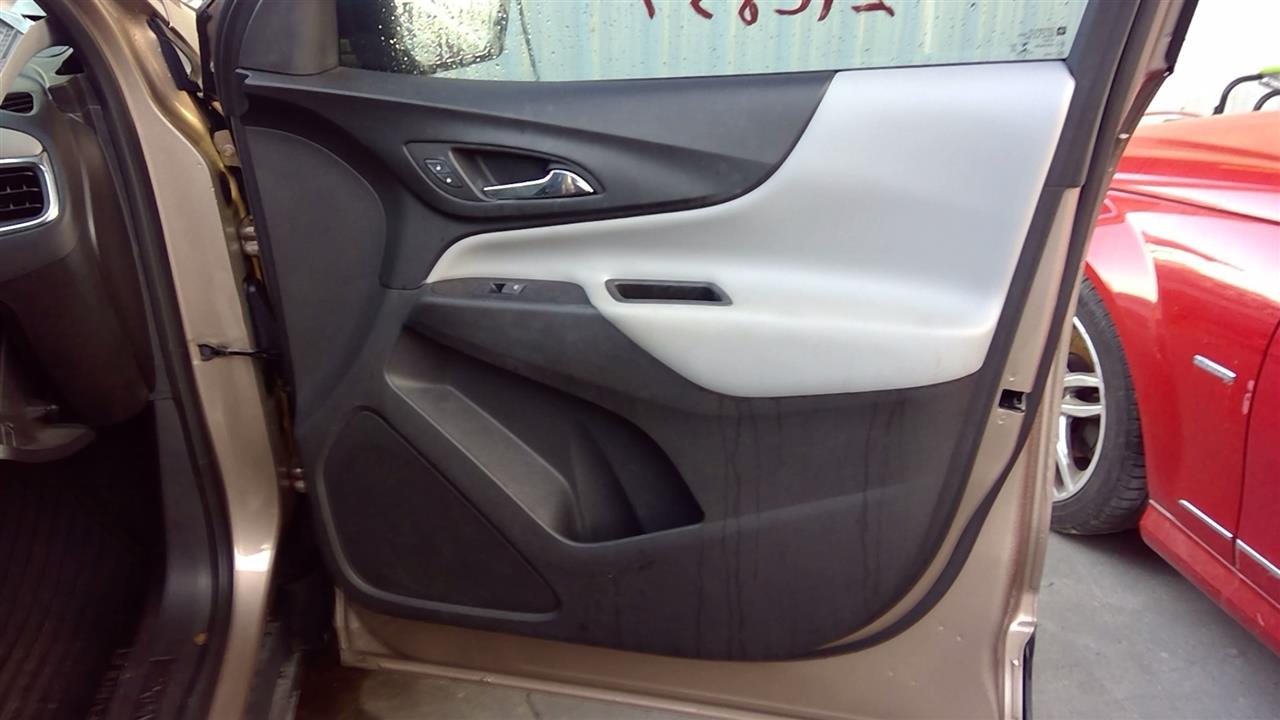 Vehicle/97006_06.jpg
