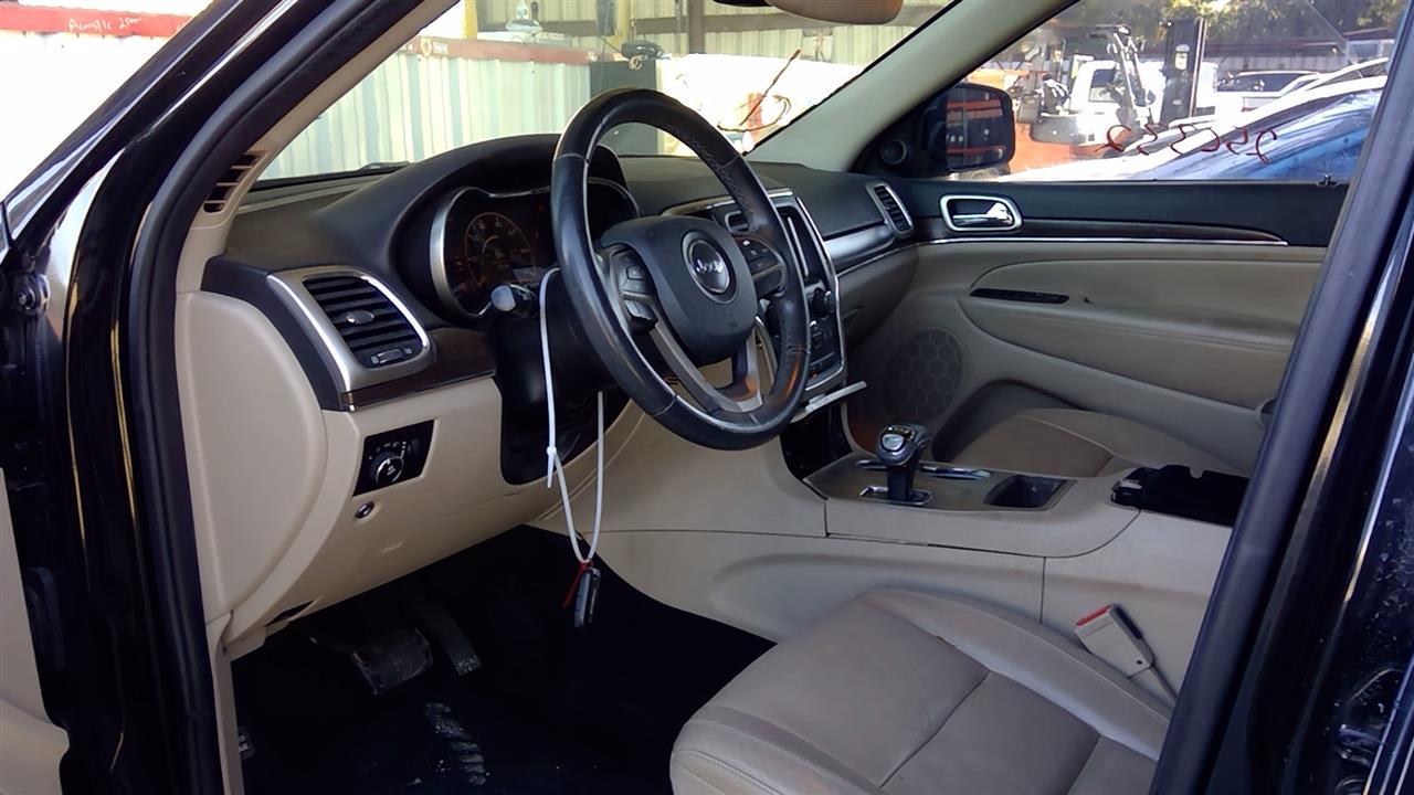 Vehicle/98771_06.jpg