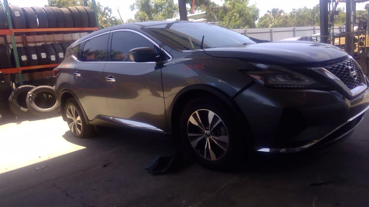 Vehicle/99197_06.jpg