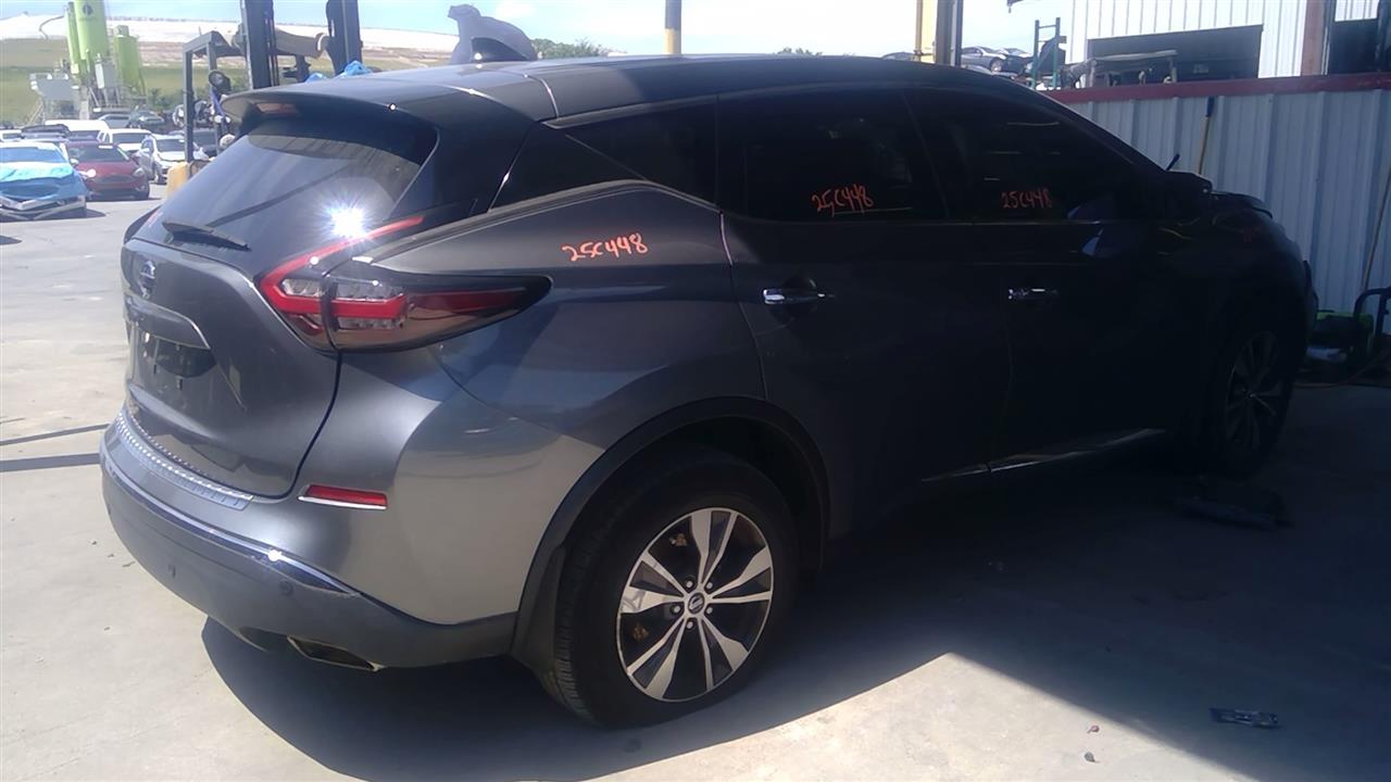 Vehicle/99197_08.jpg