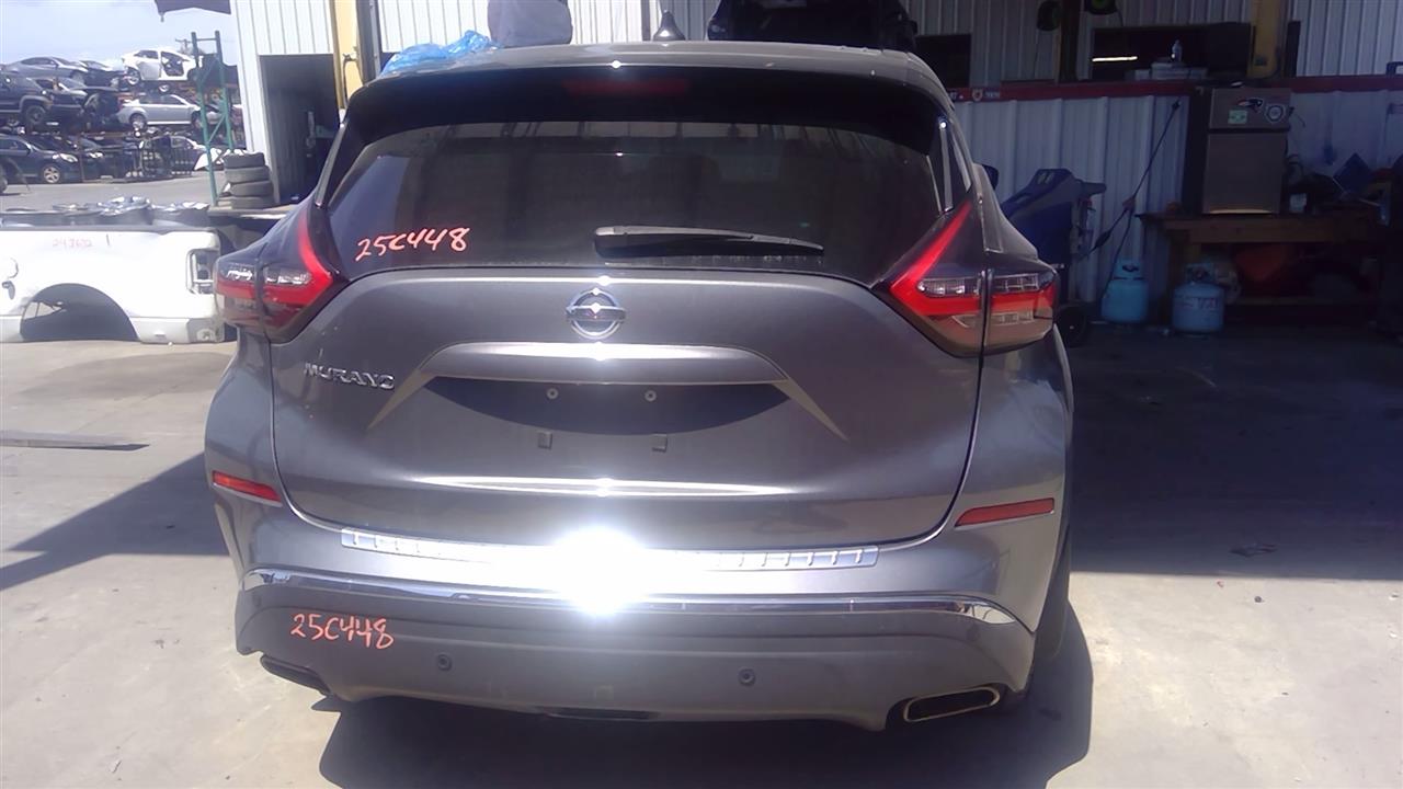 Vehicle/99197_09.jpg