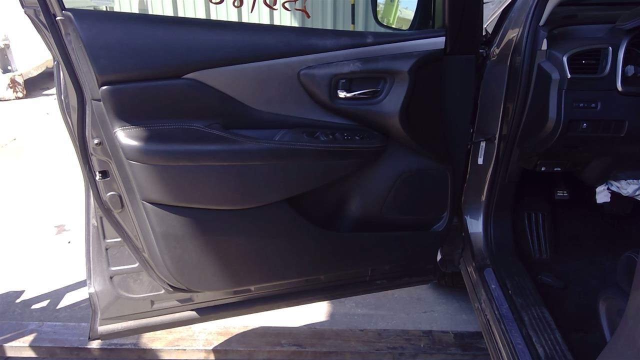 Vehicle/99333_04.jpg