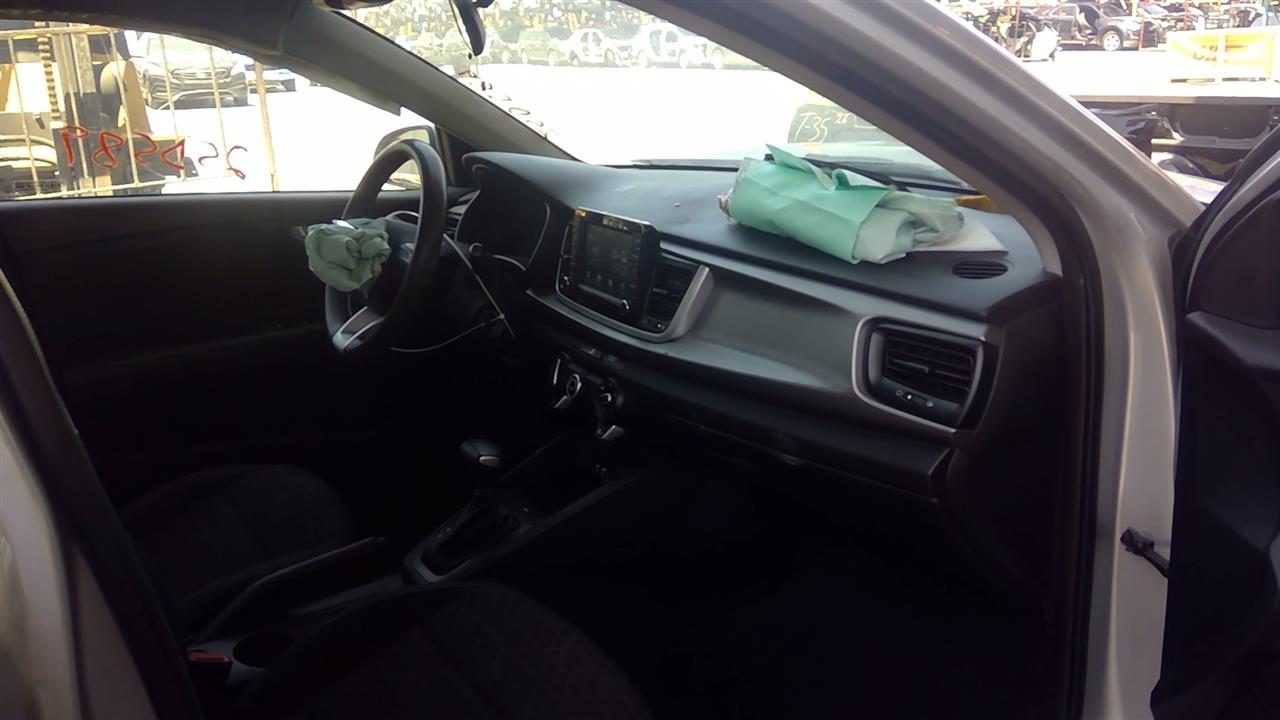 Vehicle/99654_07.jpg