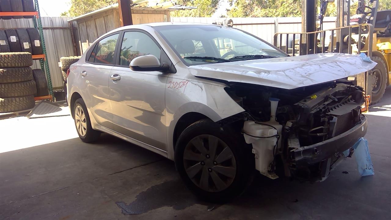 Vehicle/99654_09.jpg