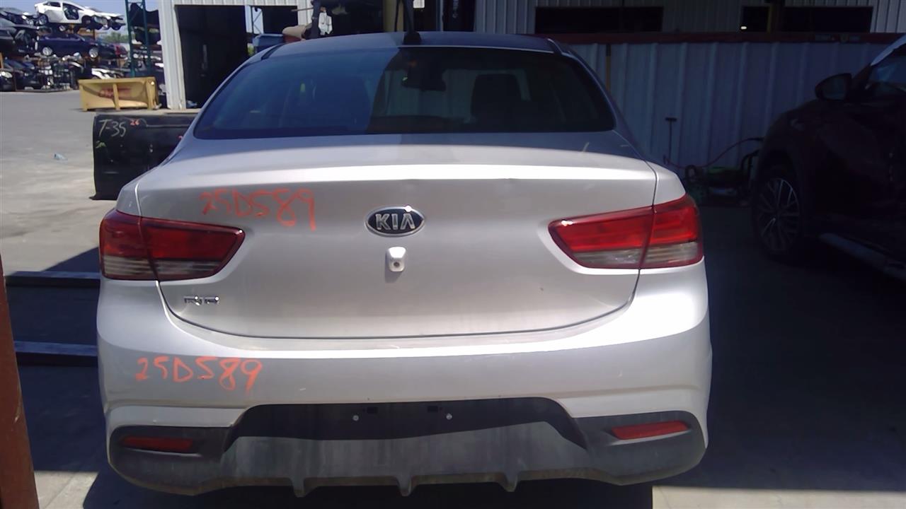 Vehicle/99654_12.jpg