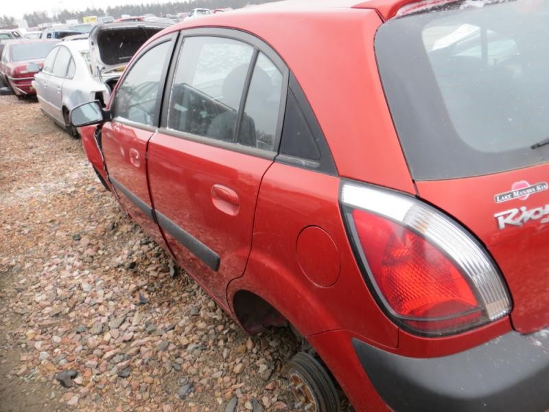 https://f005.backblazeb2.com/file/img-partshotlines-com/Inventory/MA176/Vehicle/294_04.jpg