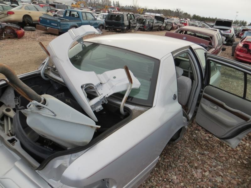 https://f005.backblazeb2.com/file/img-partshotlines-com/Inventory/MA176/Vehicle/3296_02.jpg