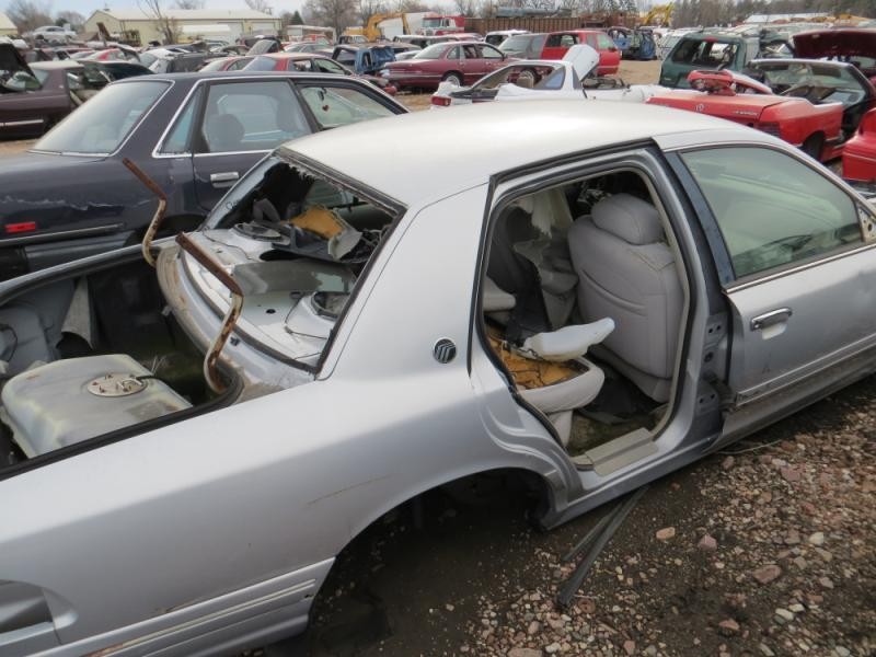 https://f005.backblazeb2.com/file/img-partshotlines-com/Inventory/MA176/Vehicle/381_04.jpg