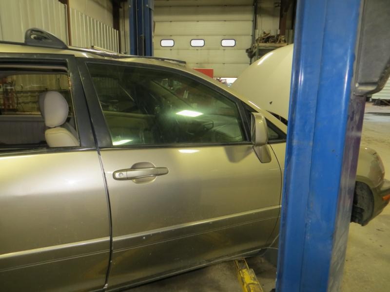 https://f005.backblazeb2.com/file/img-partshotlines-com/Inventory/MA176/Vehicle/5899_06.jpg