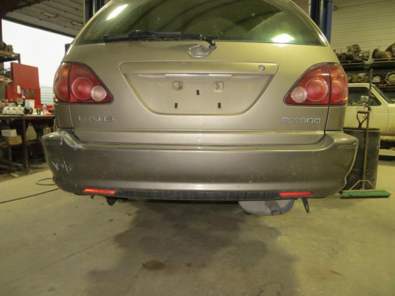 https://f005.backblazeb2.com/file/img-partshotlines-com/Inventory/MA176/Vehicle/5899_11.jpg