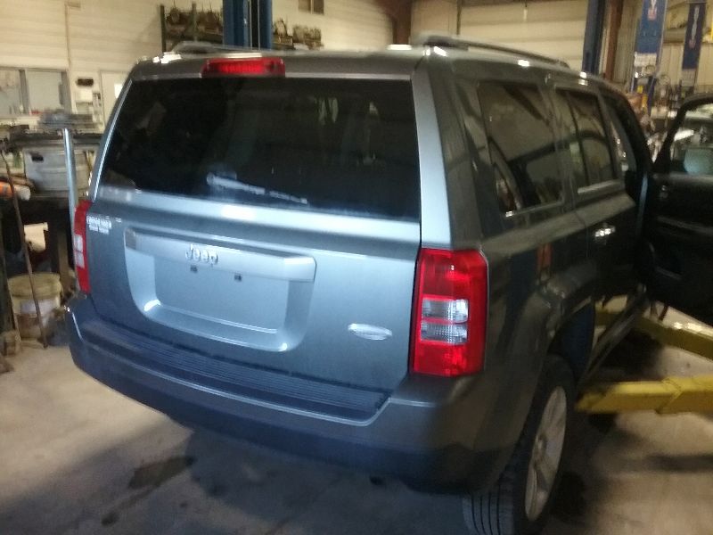 https://f005.backblazeb2.com/file/img-partshotlines-com/Inventory/MA176/Vehicle/6625_47.jpg