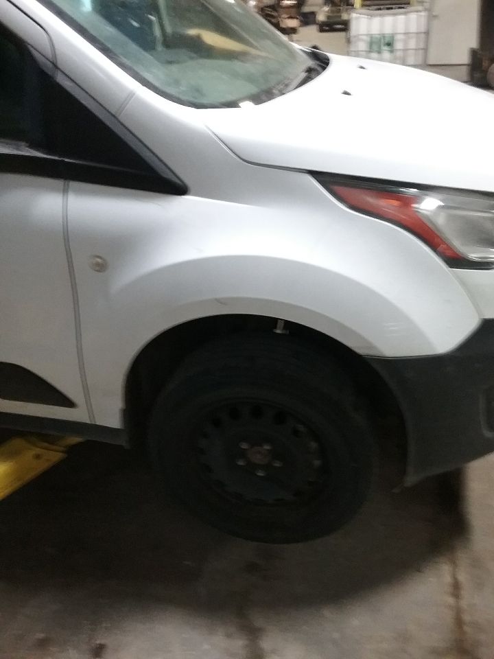 https://f005.backblazeb2.com/file/img-partshotlines-com/Inventory/MA176/Vehicle/7167_09.jpg
