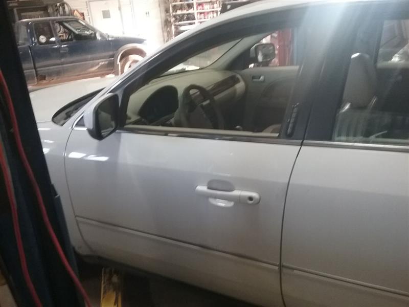 https://f005.backblazeb2.com/file/img-partshotlines-com/Inventory/MA176/Vehicle/7230_07.jpg