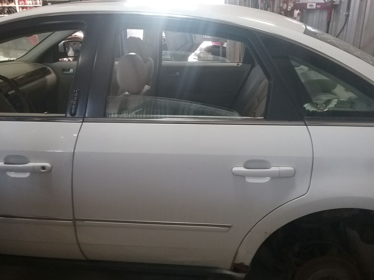 https://f005.backblazeb2.com/file/img-partshotlines-com/Inventory/MA176/Vehicle/7230_08.jpg