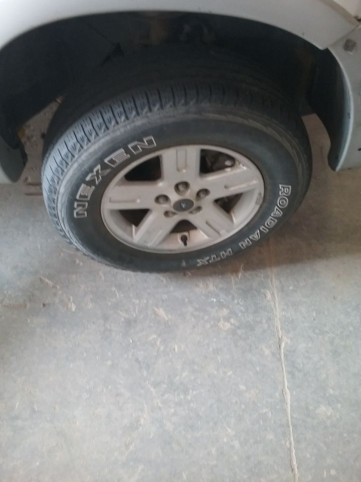 https://f005.backblazeb2.com/file/img-partshotlines-com/Inventory/MA176/Vehicle/7235_09.jpg