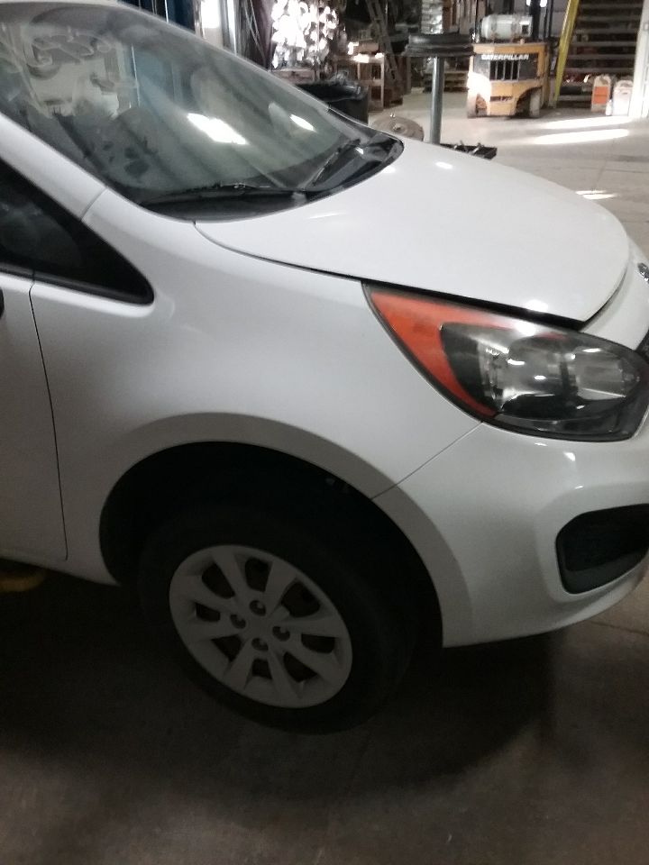 https://f005.backblazeb2.com/file/img-partshotlines-com/Inventory/MA176/Vehicle/7305_06.jpg