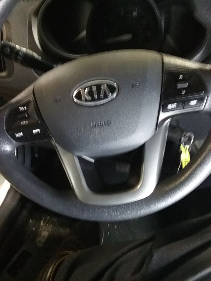 https://f005.backblazeb2.com/file/img-partshotlines-com/Inventory/MA176/Vehicle/7305_12.jpg