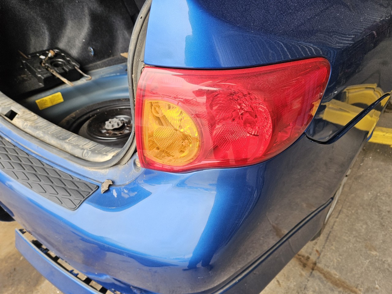 https://f005.backblazeb2.com/file/img-partshotlines-com/Inventory/MA176/Vehicle/7368_08.jpg