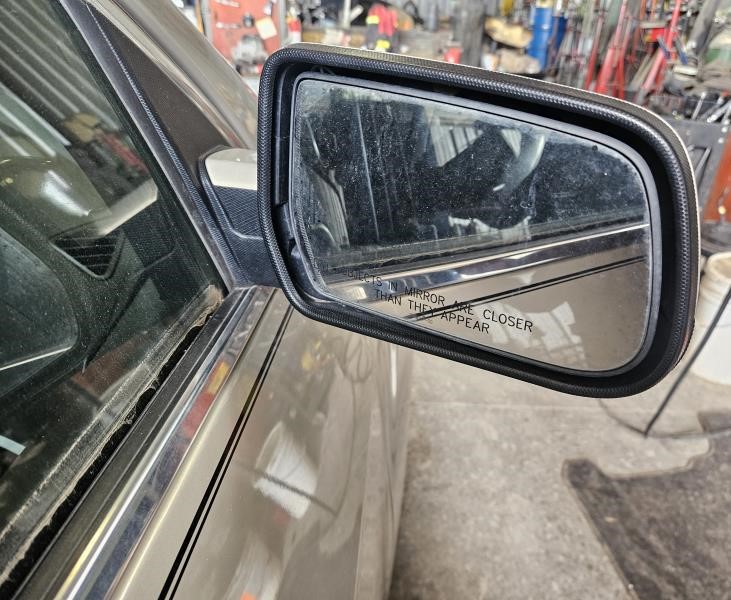 https://f005.backblazeb2.com/file/img-partshotlines-com/Inventory/MA176/Vehicle/7411_12.jpg