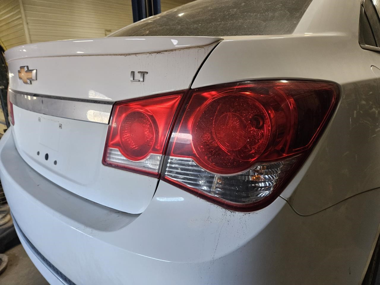 https://f005.backblazeb2.com/file/img-partshotlines-com/Inventory/MA176/Vehicle/7456_09.jpg