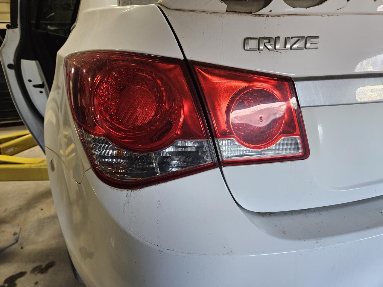 https://f005.backblazeb2.com/file/img-partshotlines-com/Inventory/MA176/Vehicle/7456_10.jpg