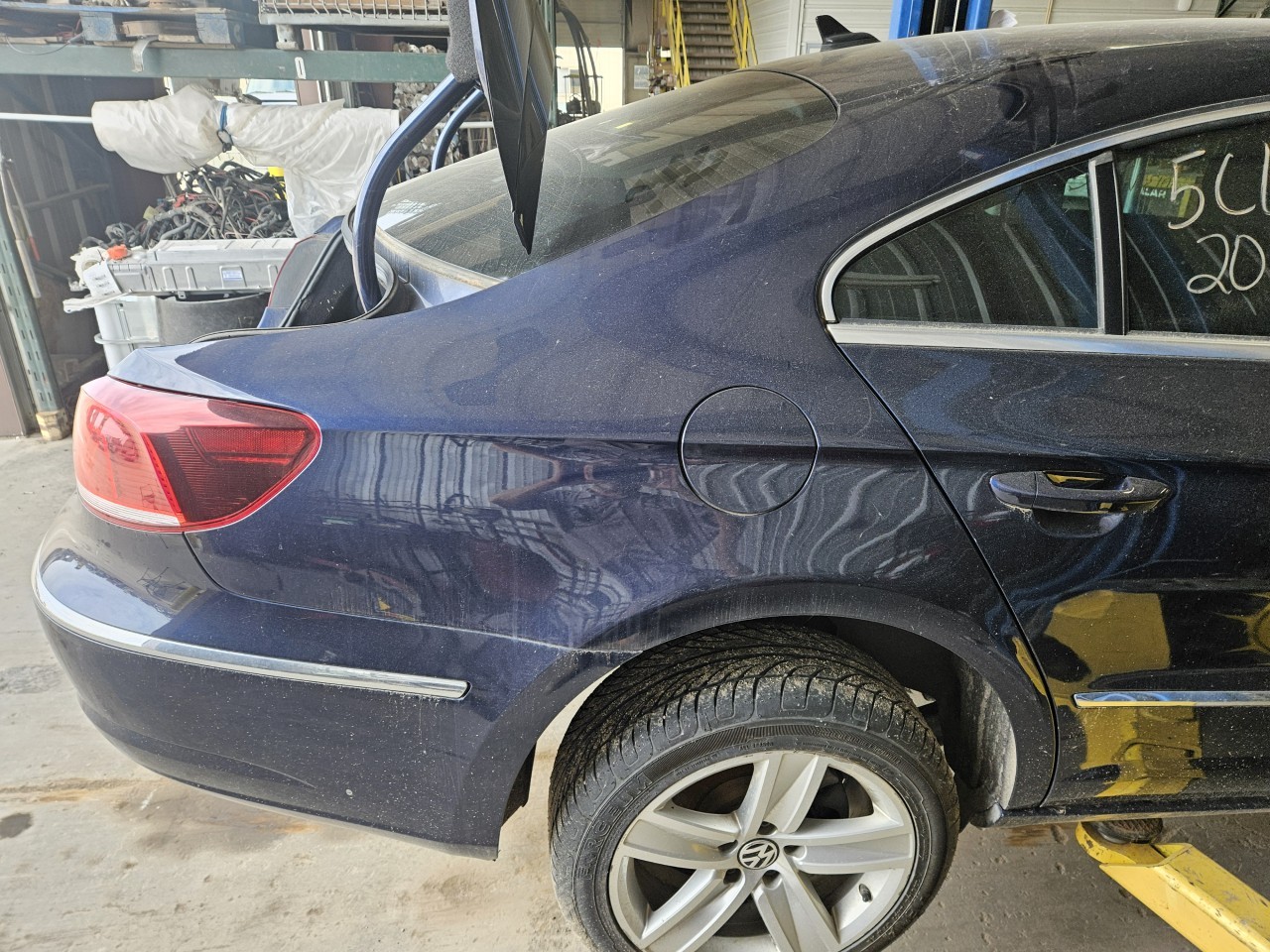 https://f005.backblazeb2.com/file/img-partshotlines-com/Inventory/MA176/Vehicle/7553_09.jpg