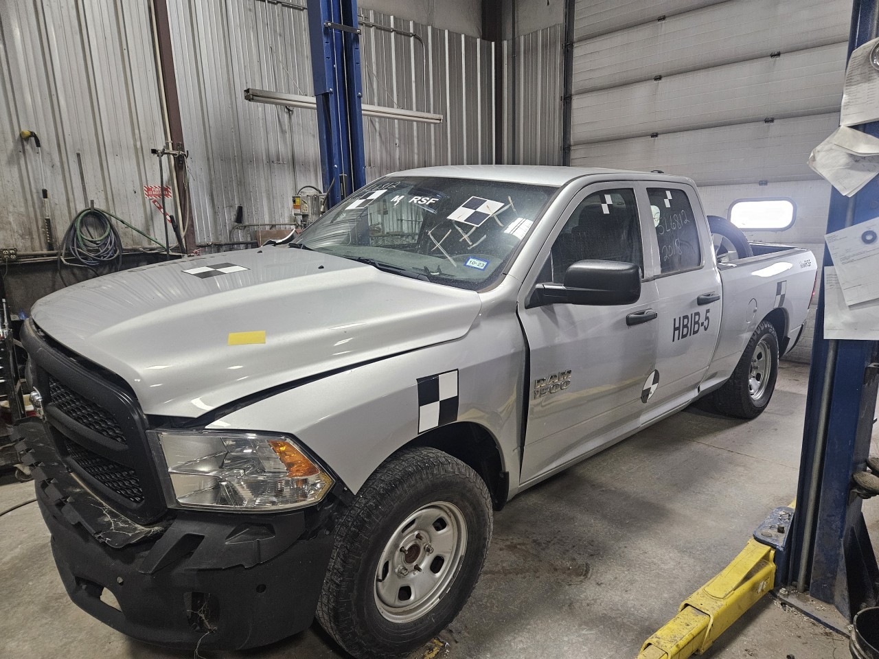 https://f005.backblazeb2.com/file/img-partshotlines-com/Inventory/MA176/Vehicle/7691_01.jpg