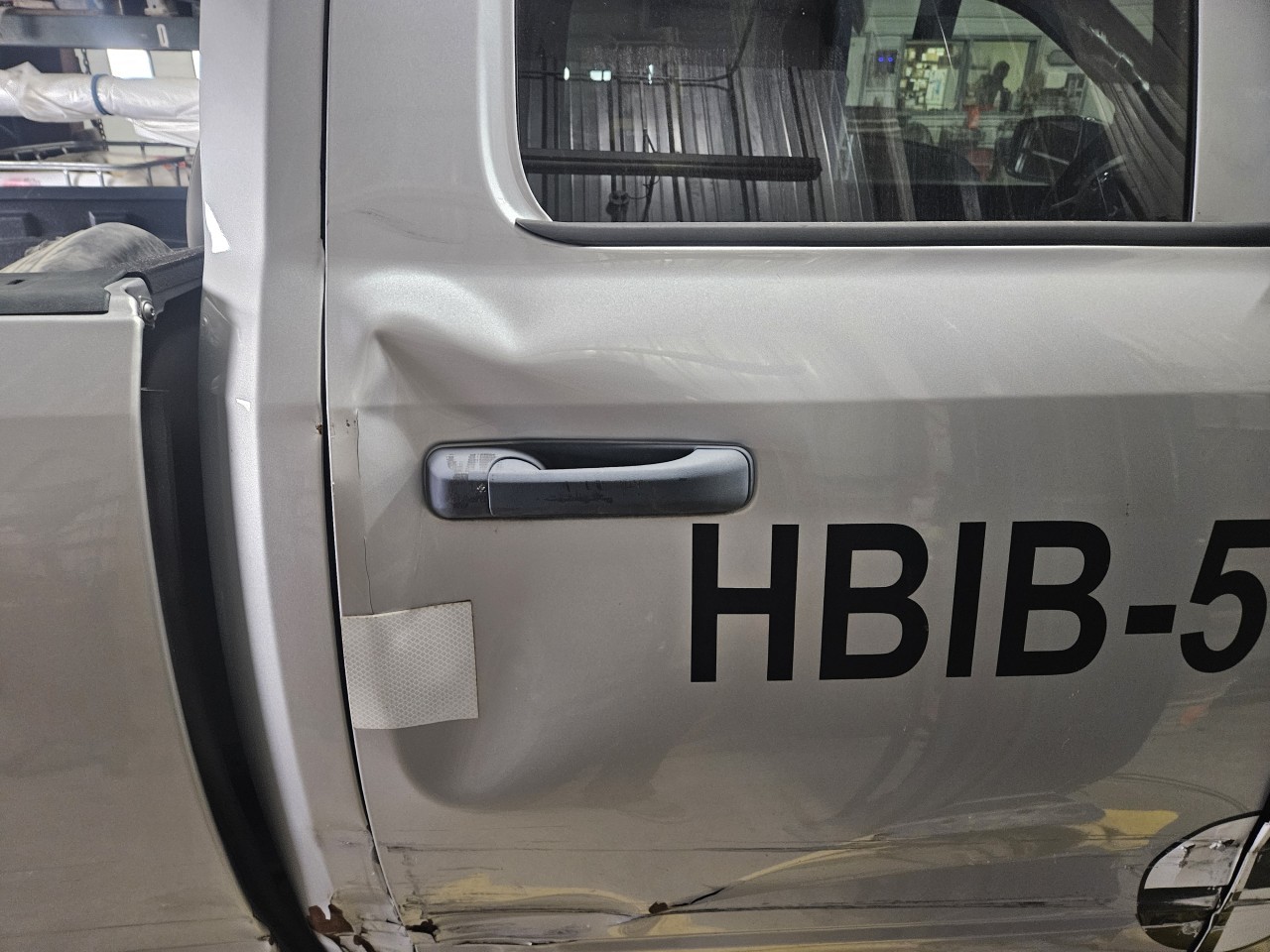 https://f005.backblazeb2.com/file/img-partshotlines-com/Inventory/MA176/Vehicle/7691_07.jpg
