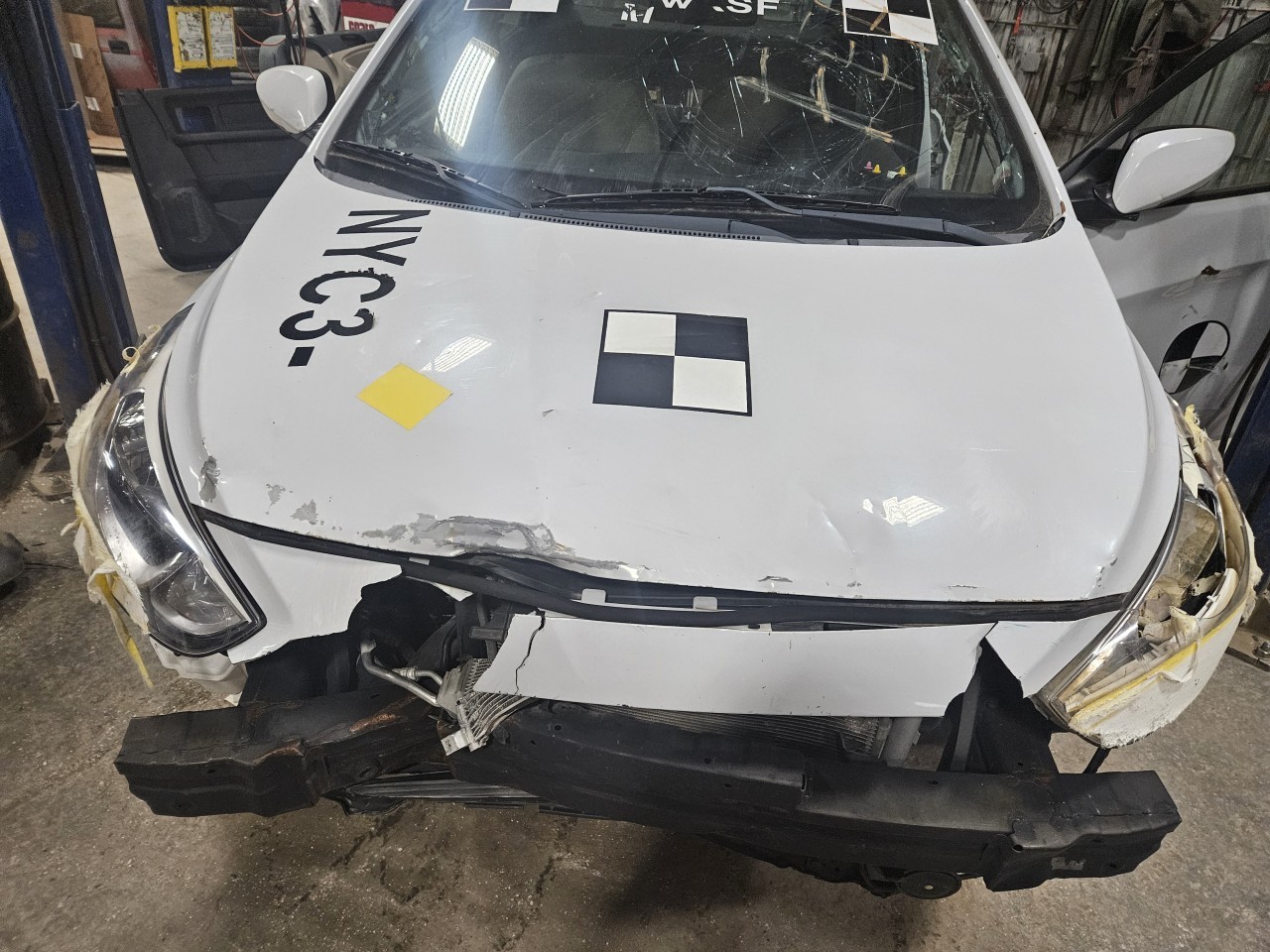 https://f005.backblazeb2.com/file/img-partshotlines-com/Inventory/MA176/Vehicle/7698_02.jpg