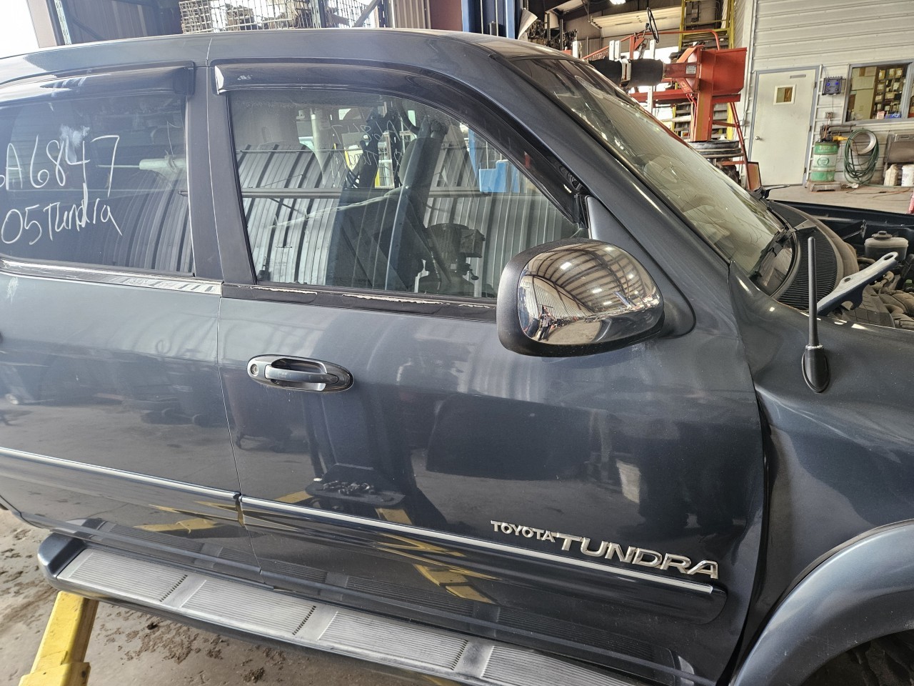 https://f005.backblazeb2.com/file/img-partshotlines-com/Inventory/MA176/Vehicle/7727_04.jpg