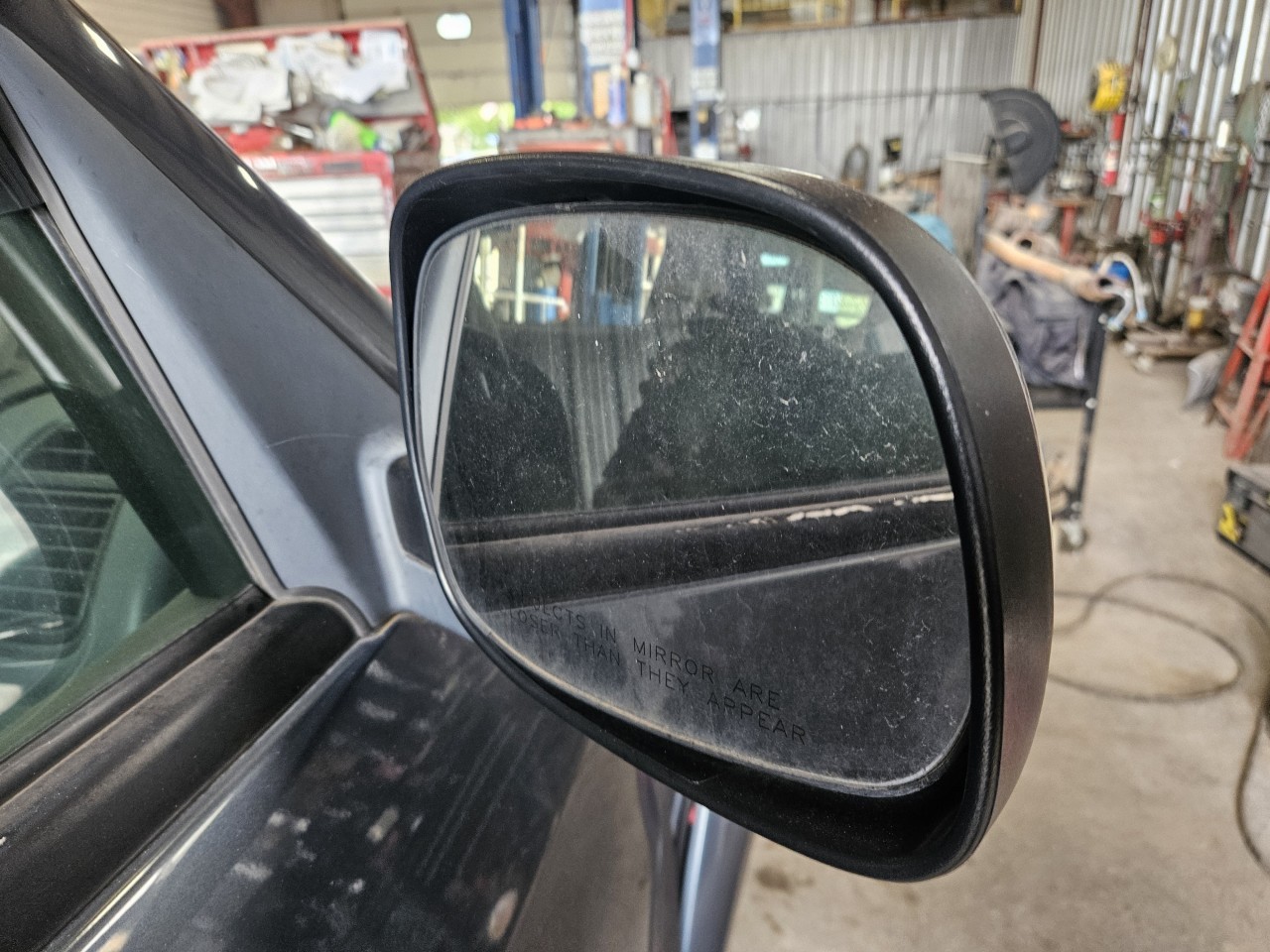 https://f005.backblazeb2.com/file/img-partshotlines-com/Inventory/MA176/Vehicle/7727_07.jpg