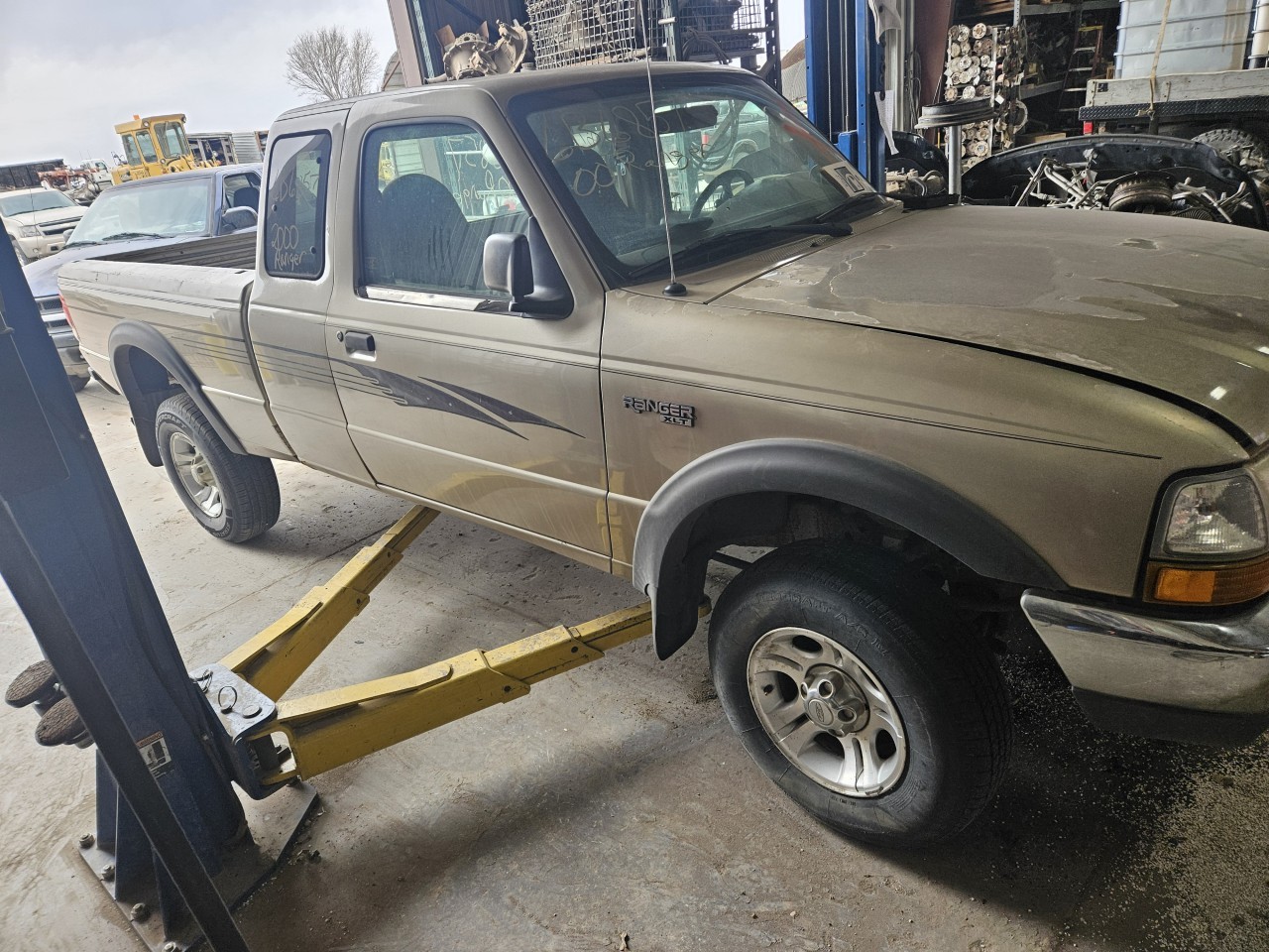 https://f005.backblazeb2.com/file/img-partshotlines-com/Inventory/MA176/Vehicle/7736_06.jpg
