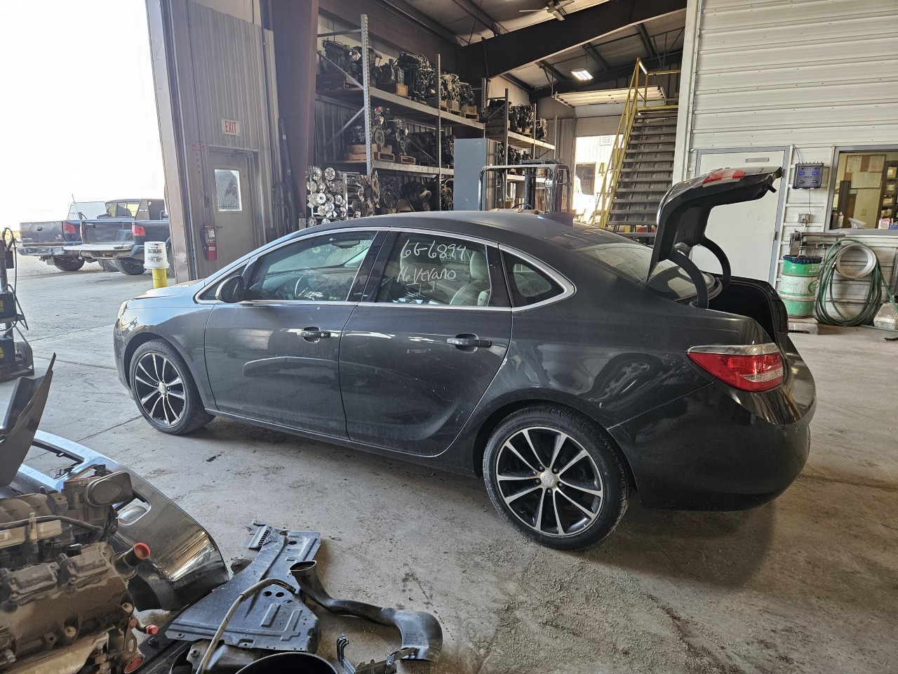 https://f005.backblazeb2.com/file/img-partshotlines-com/Inventory/MA176/Vehicle/7771_03.jpg