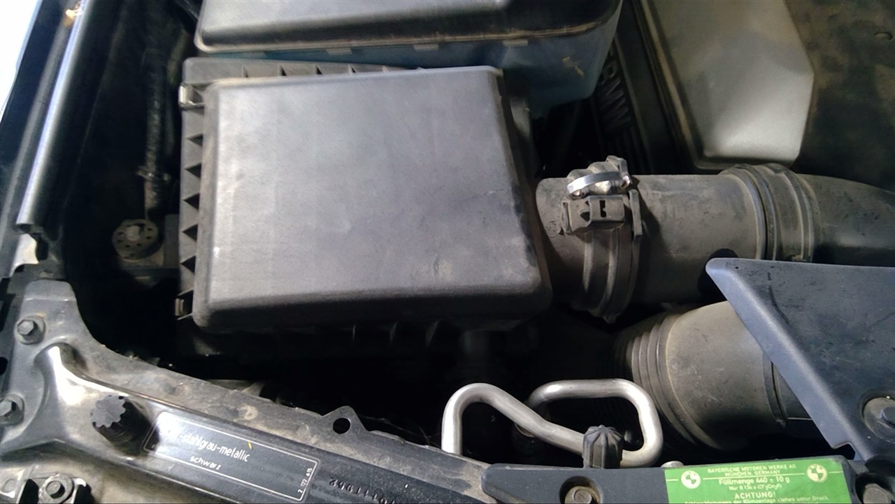 https://f005.backblazeb2.com/file/img-partshotlines-com/Inventory/MA178/Vehicle/10300_09.jpg
