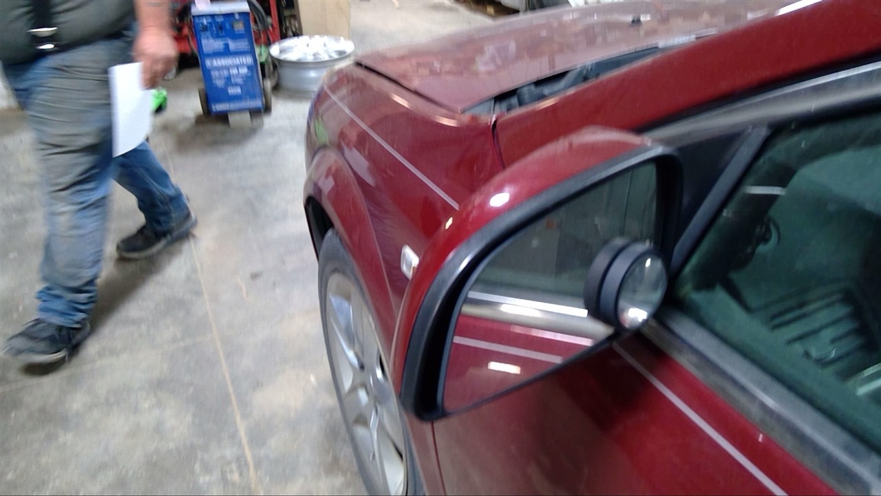 https://f005.backblazeb2.com/file/img-partshotlines-com/Inventory/MA178/Vehicle/10306_09.jpg